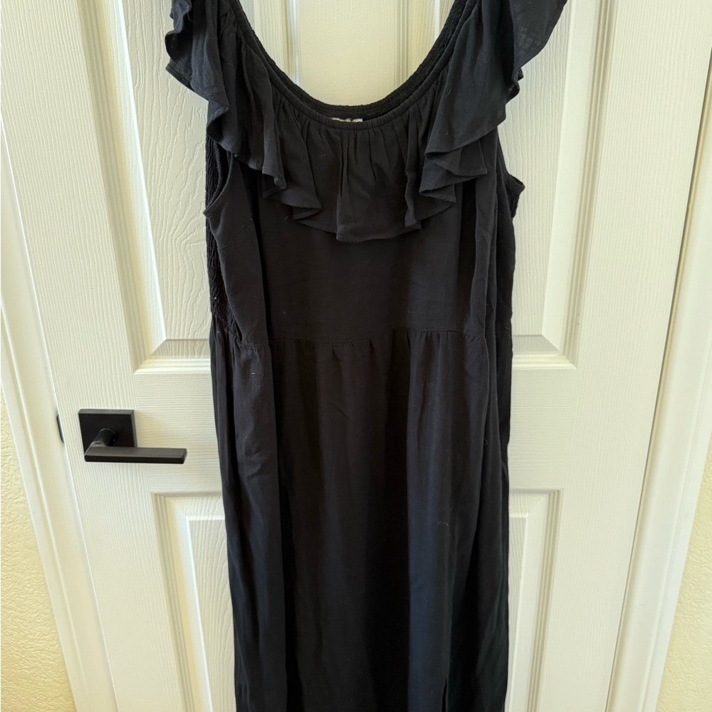 Ava & Viv Black Maxi Dress with Ruffle Detail - Picture 1 of 5